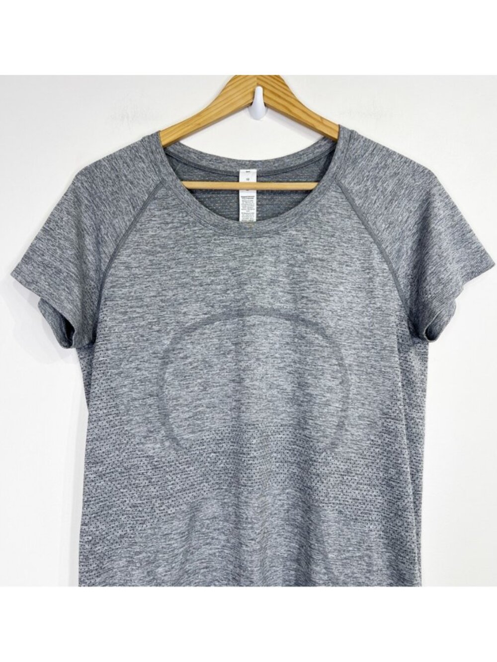 Lululemon Swiftly Tech Short Sleeve 2.0 Slate / White - Picture 3 of 8